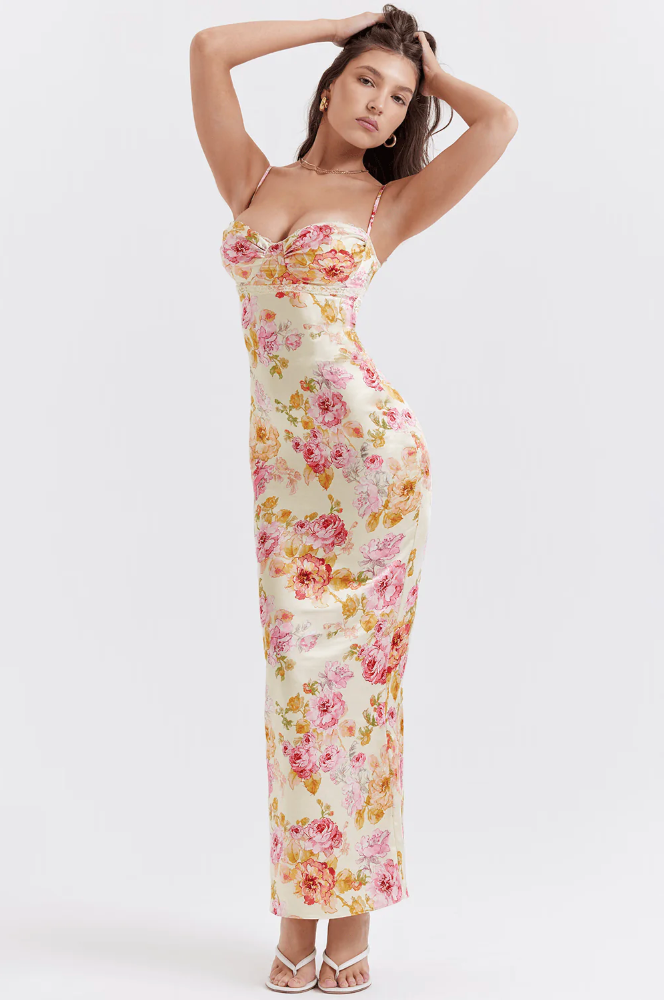 Della – Chic Maxi Dress