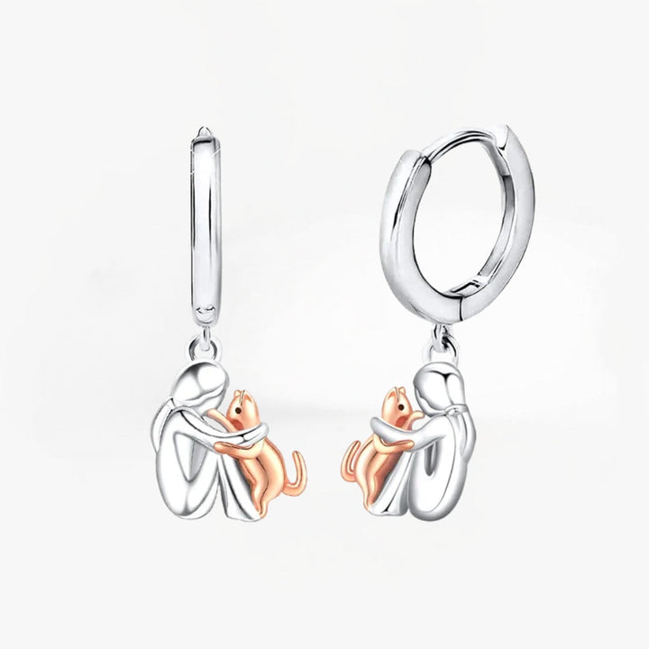 Susan & Liam | Cat Embrace Earring (Round Closure)